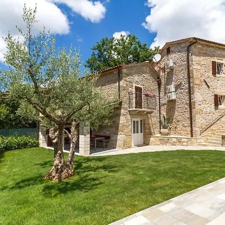 Zoro Holiday home Pazin
