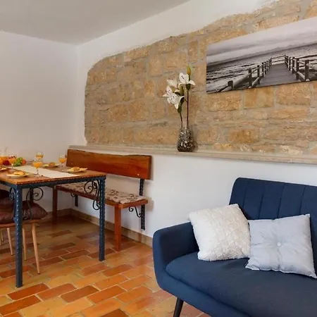 Holiday home Zoro *